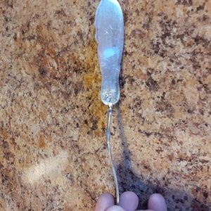 Beautiful antique sterling silver W.M Rogers butter,jam,cheese spreader